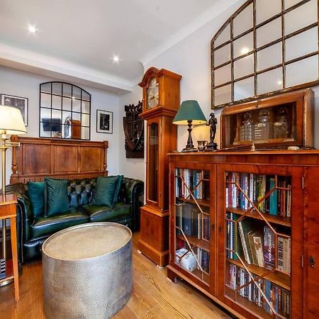 Outstanding Antique 1Br Flat In Soho Apartman London Kültér fotó