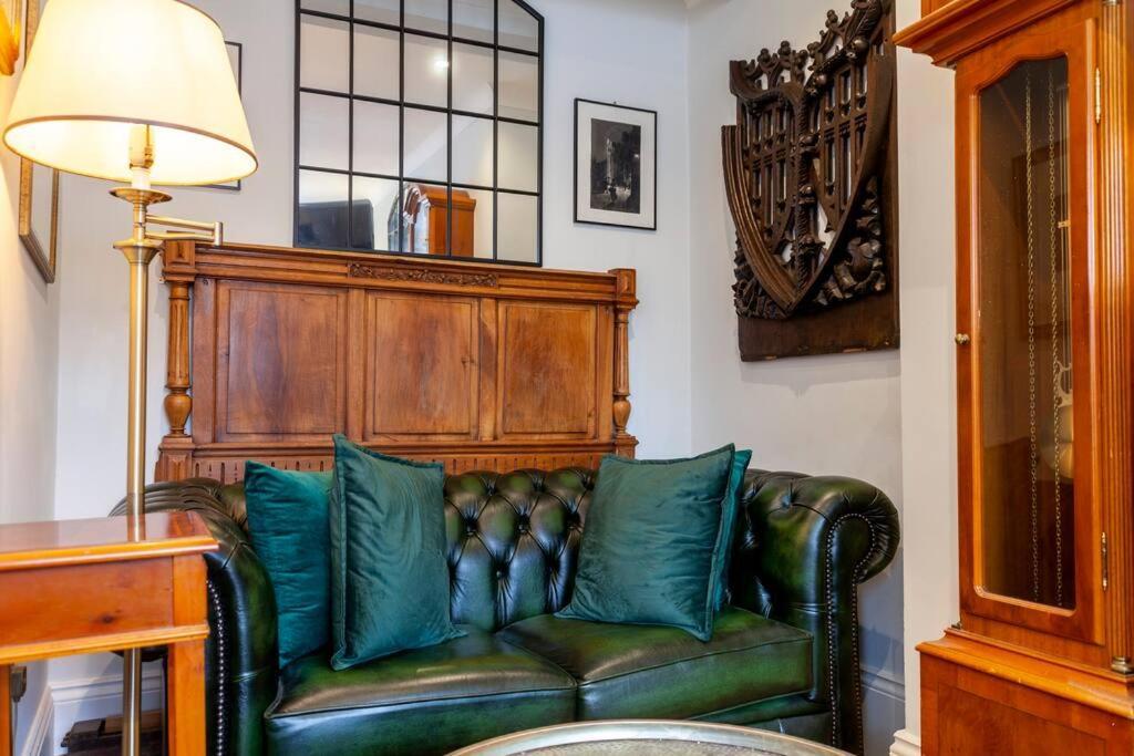 Outstanding Antique 1Br Flat In Soho Apartman London Kültér fotó